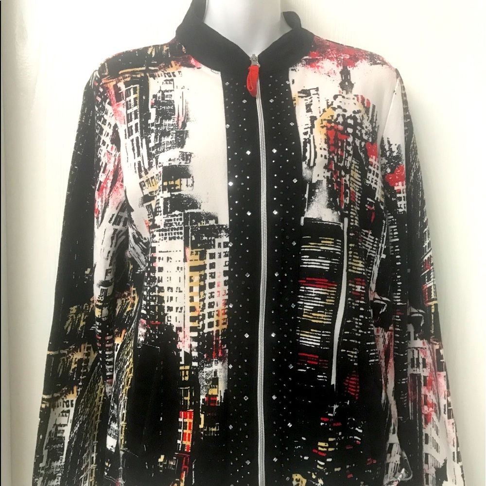 Ladies knit zip front LS top-jacket.